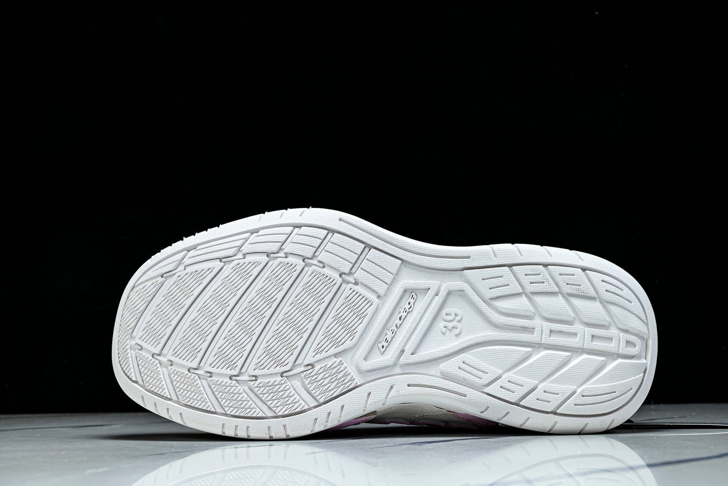 Вalenciaga Hamptons Worn-Out Sneaker 'White Pink'