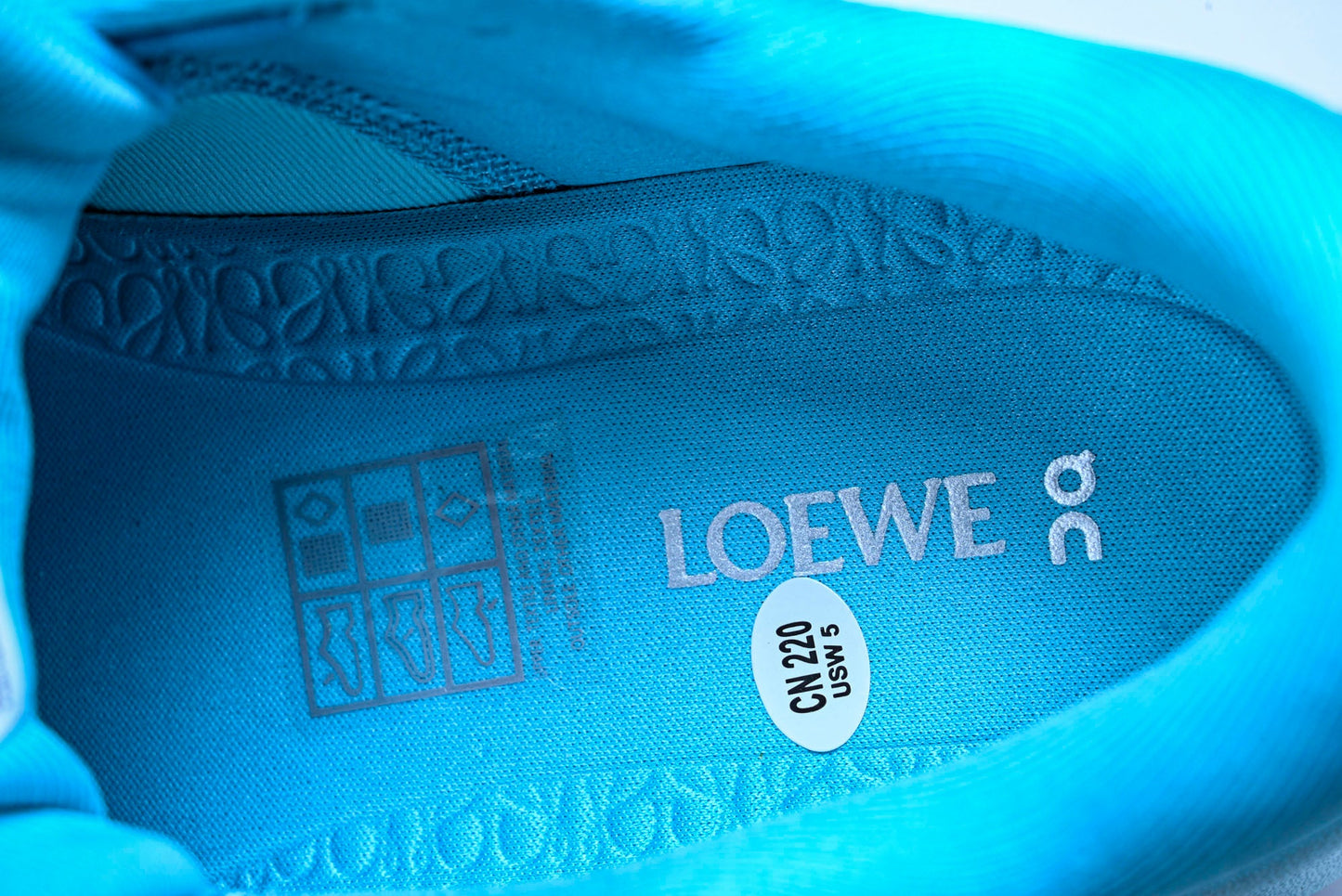 LOEWE × ON Cloudsolo 'Turquoise'