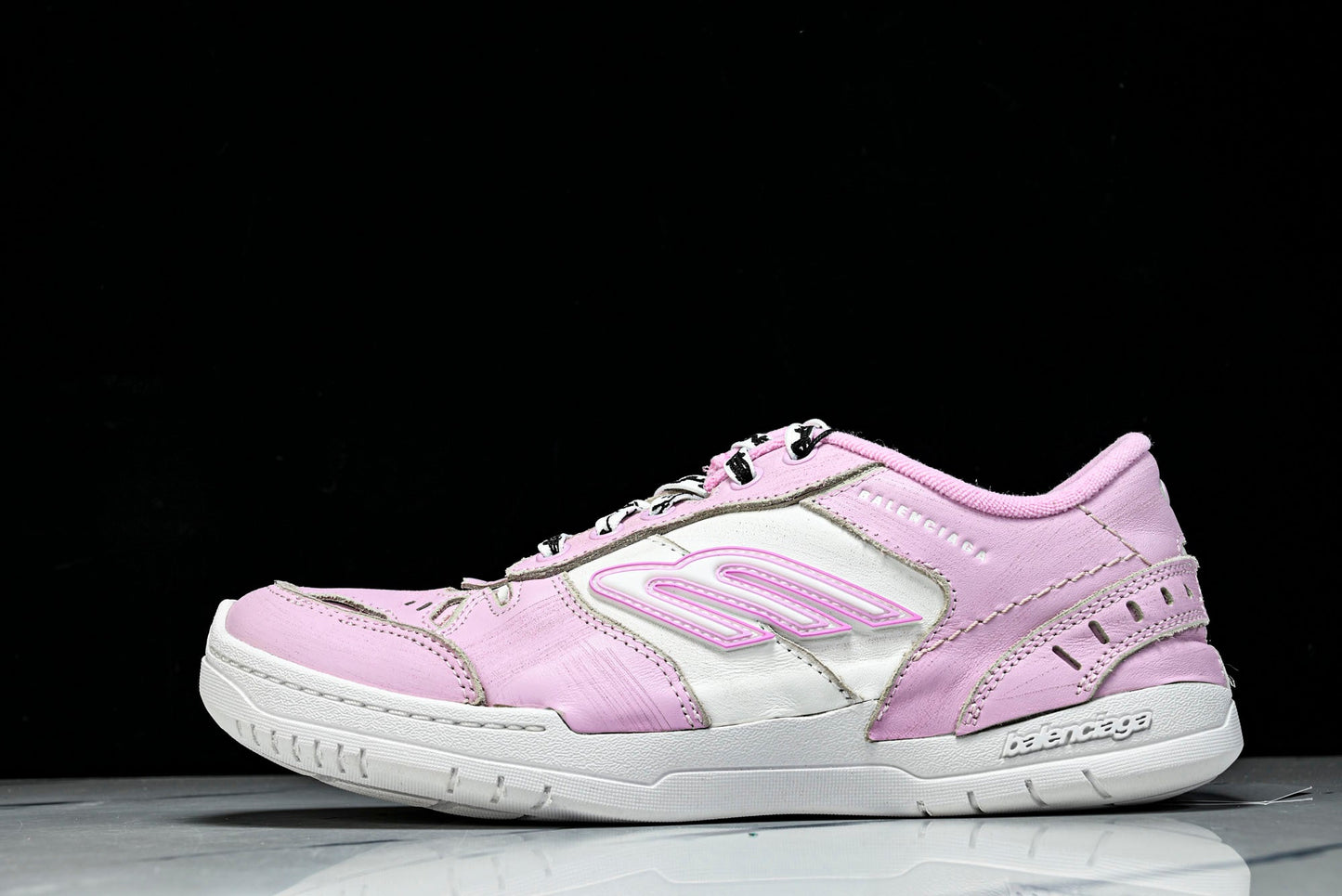 Вalenciaga Hamptons Worn-Out Sneaker 'White Pink'
