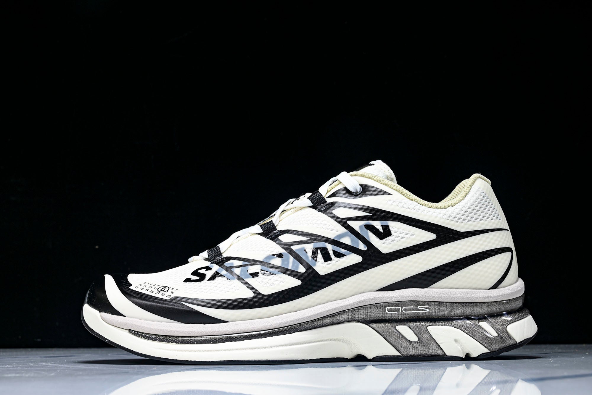 Salomon x Maison Margiela XT-MM6 'Vanilla Ice'