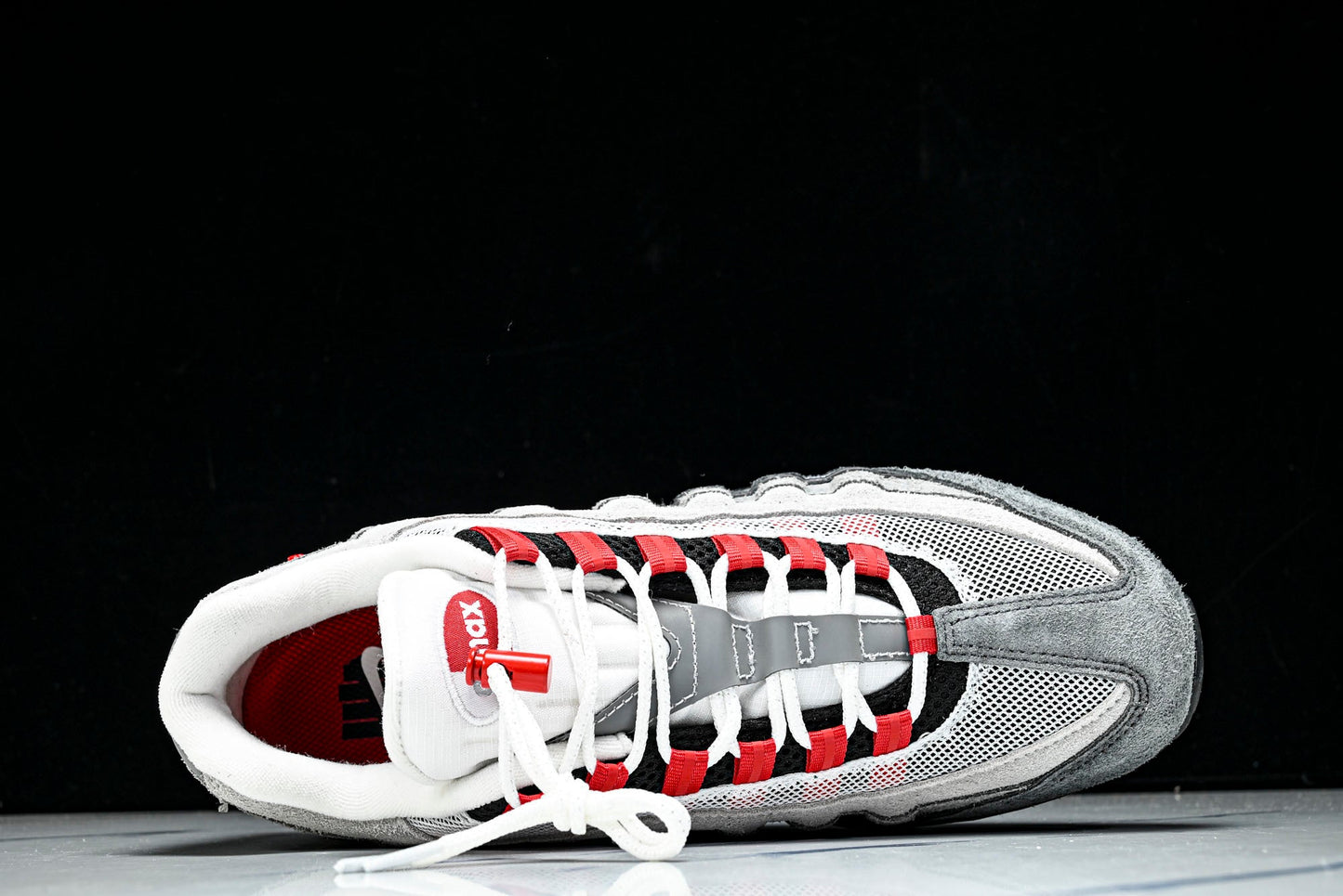 Undefeated x AM95 Geo Exclusive Pack 'Tokyo Bright Crimson'