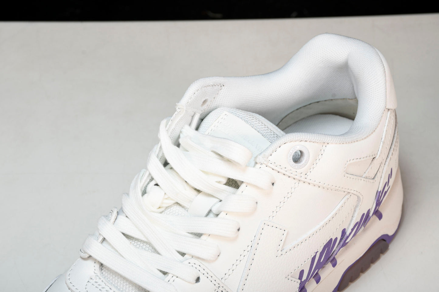 Off-White Out Of Office OOO Low Top "For Walking" - White Lilac