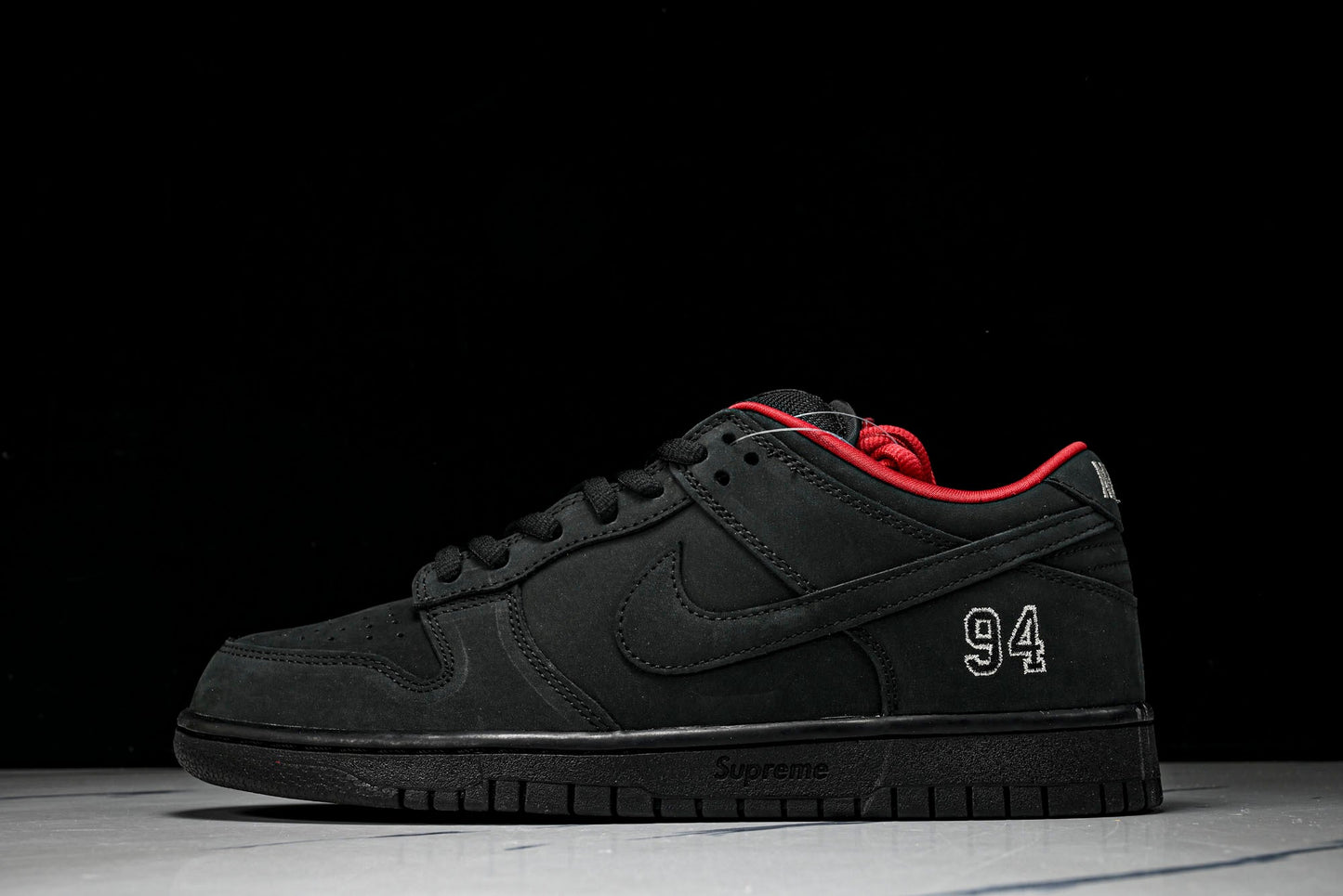 SB Dnk Low x Supreme 94 Black