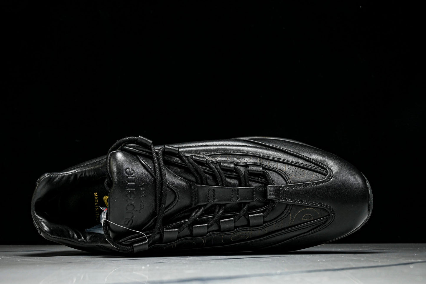 Supreme x AM95 Lux 'Black'