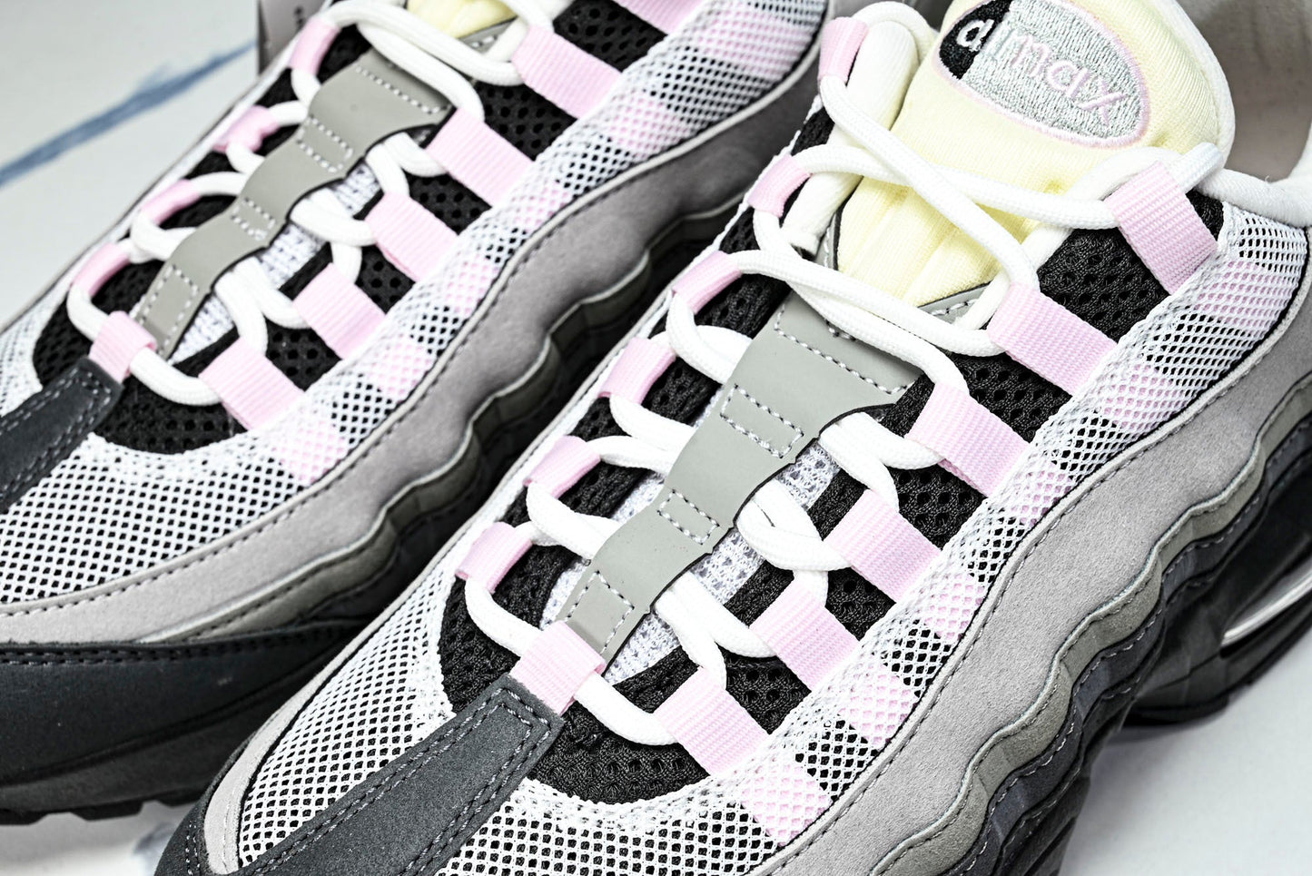 AM95 OG 'Pink Foam'