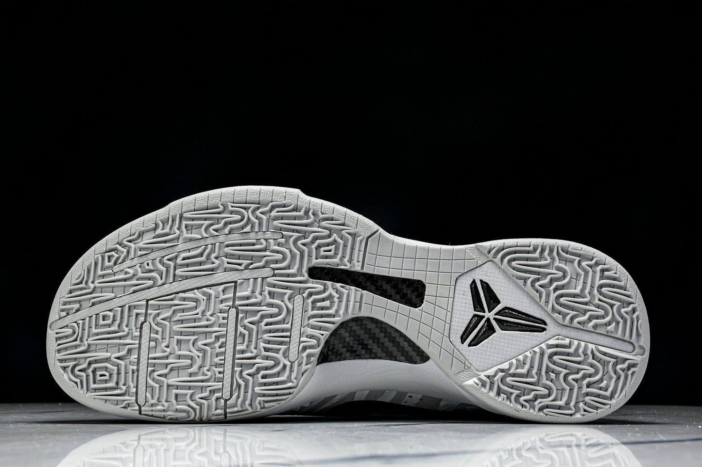 Kobe 5 Protro Demar Derozan PE 'Zebra'