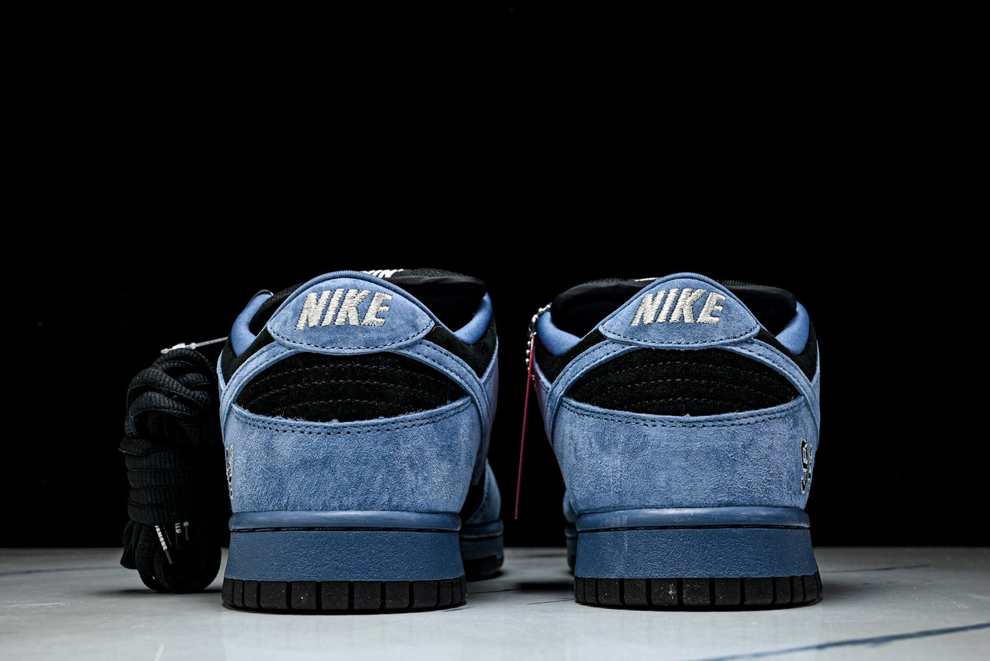 SB Dnk Low x Supreme 94 Ocean Fog