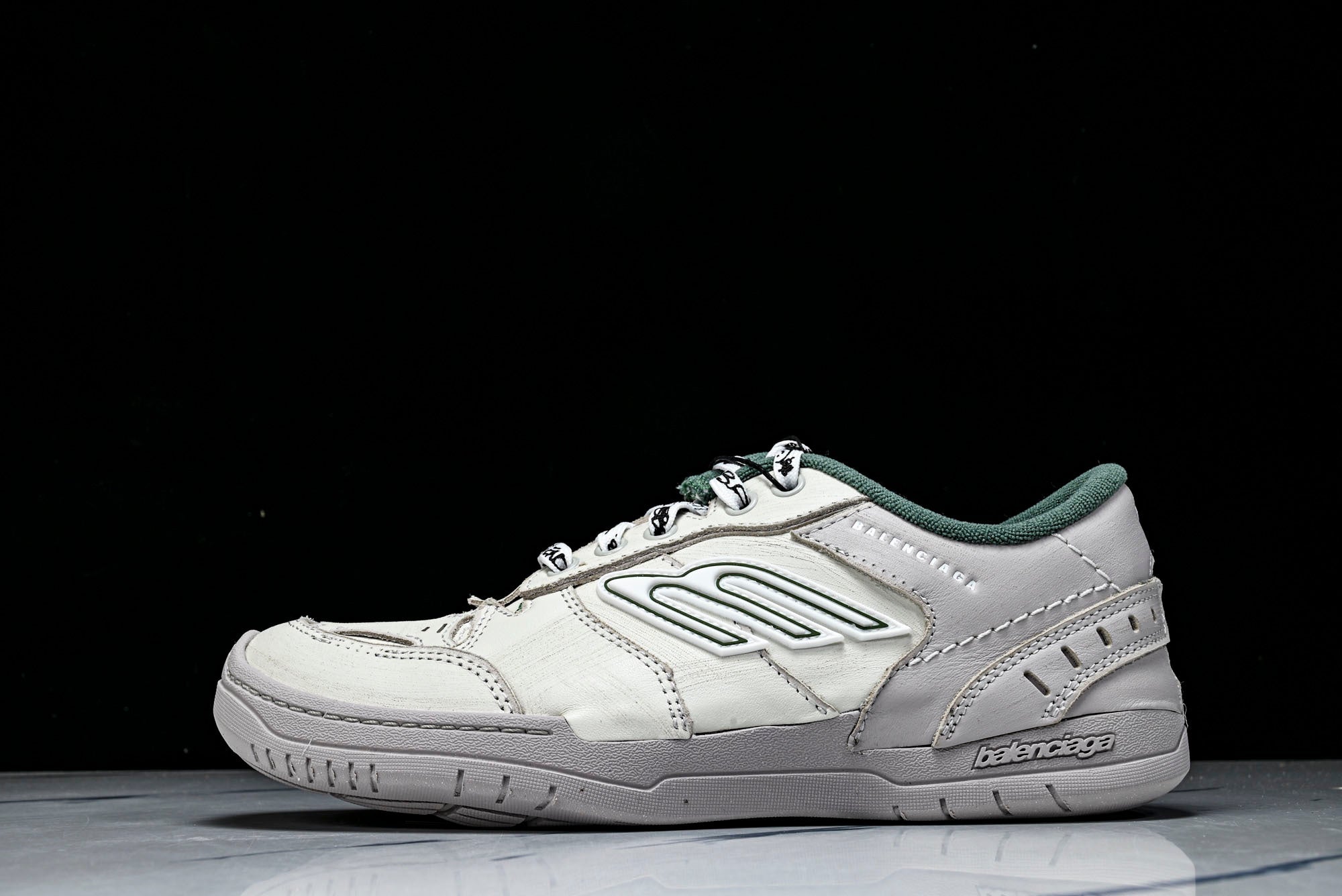 Вalenciaga Hamptons Worn-Out Sneaker 'Beige Green'