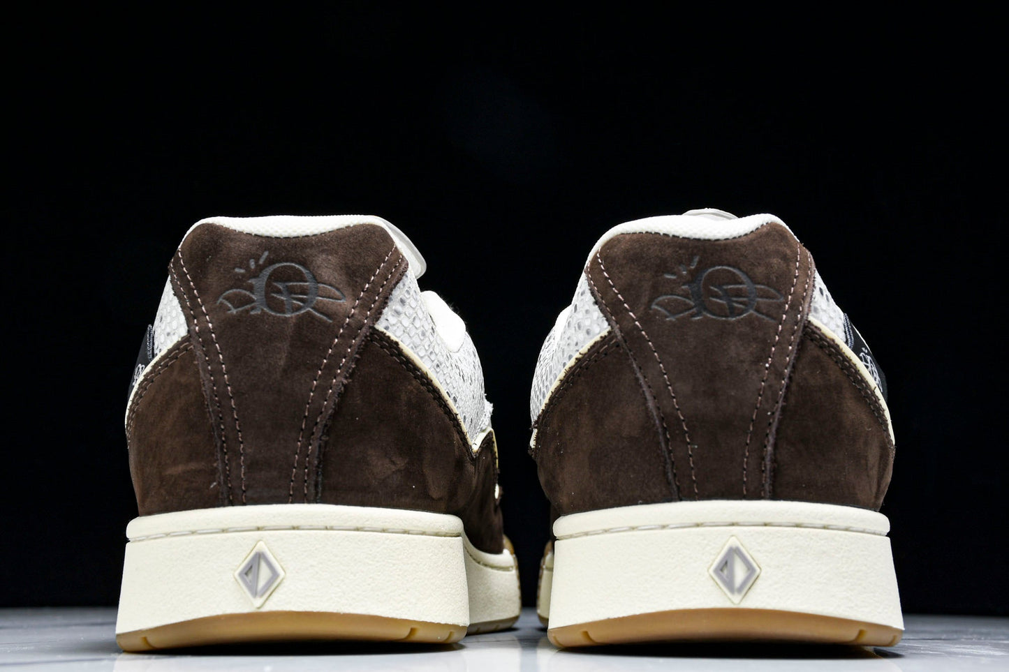Travis Scott x D1or B713 Cactus Jack 'Beige Brown Python' - UK 6 / US 7 / EU 40