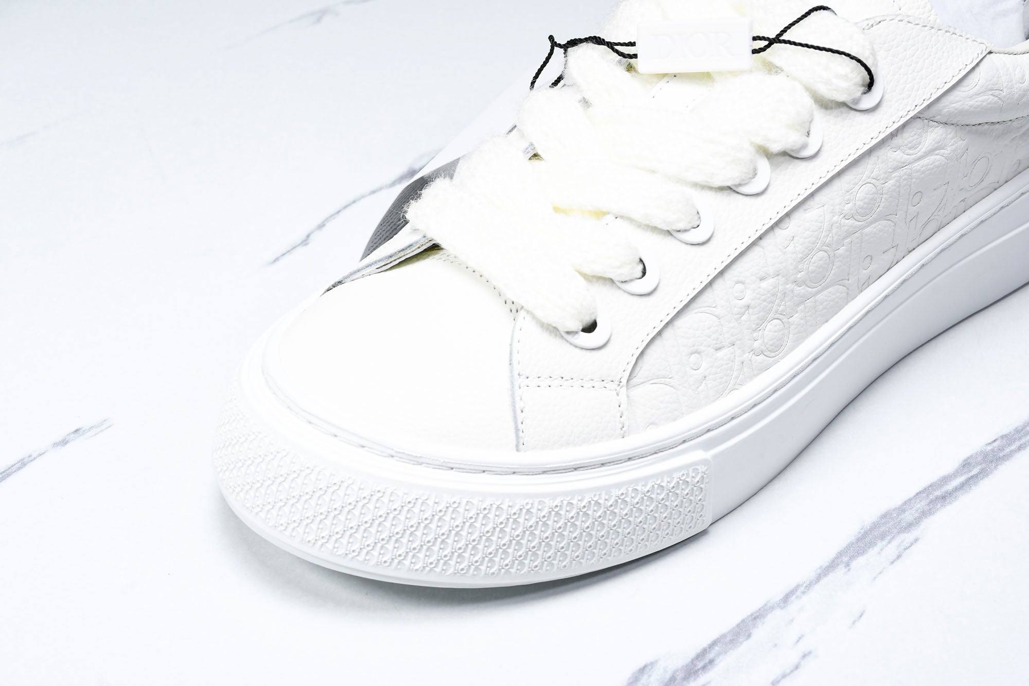 D1or B33 Gravity Leather 'Oblique Triple White' - UK 7 / US 8 / EU 41