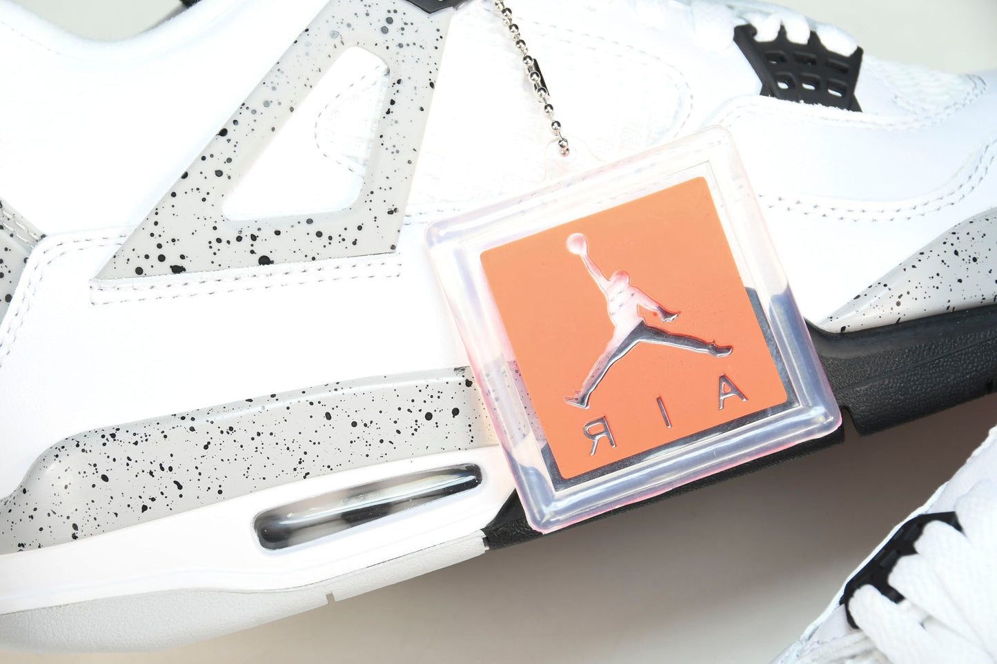 AJ4 Retro OG 'White Cement'