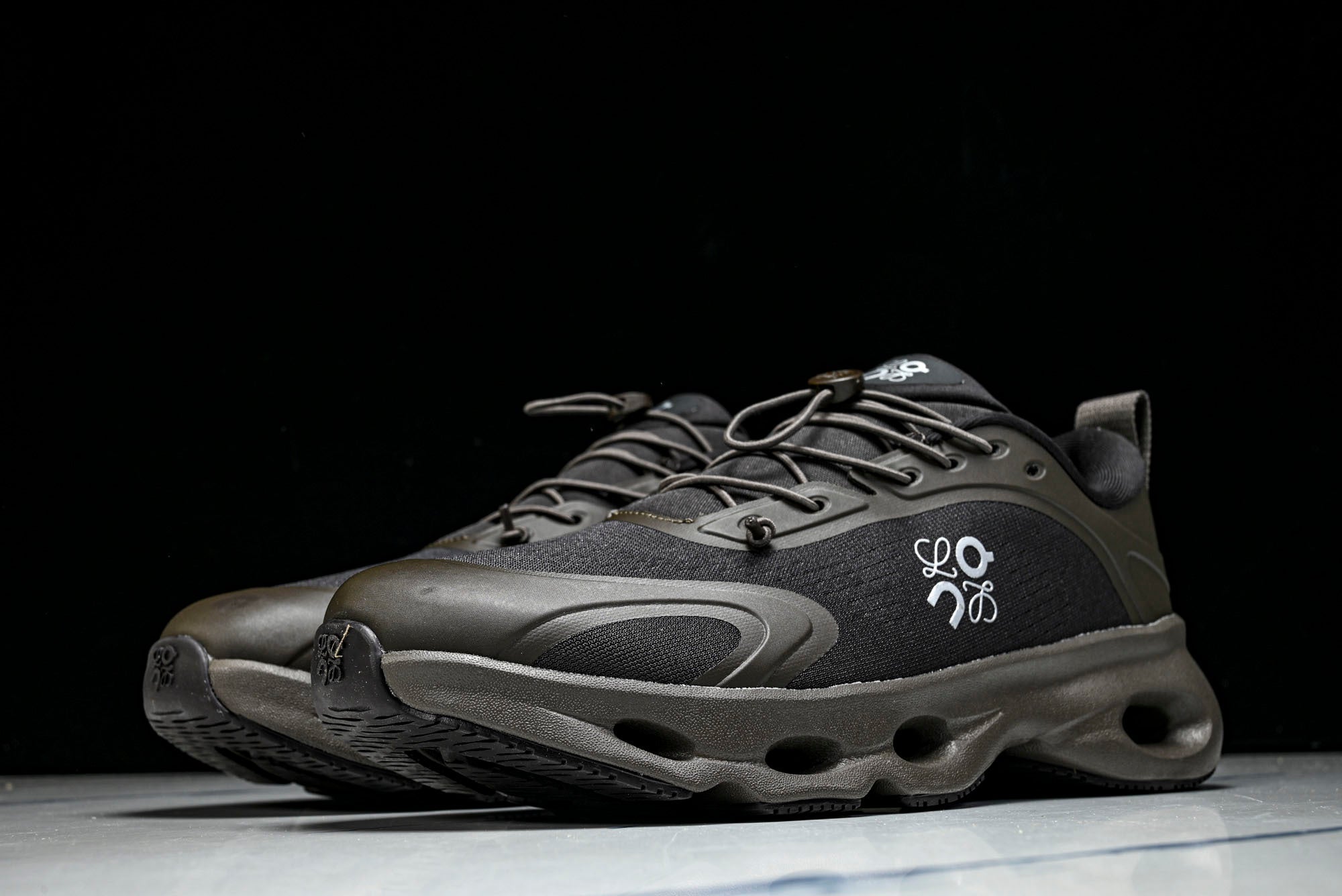 LOEWE × ON Cloudsolo 'Dark Brown Black'