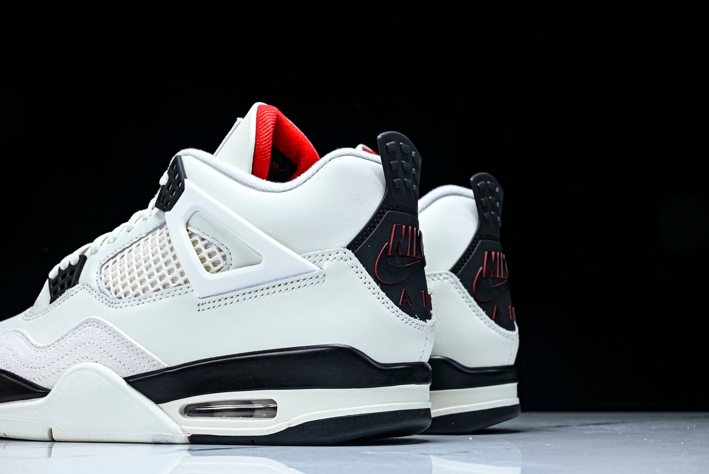 AJ4 Retro OG 'Flight Club'