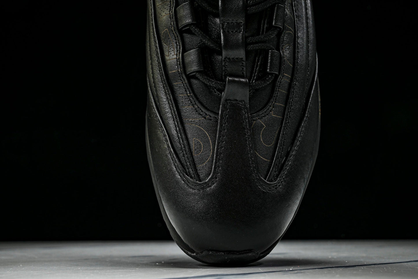 Supreme x AM95 Lux 'Black'