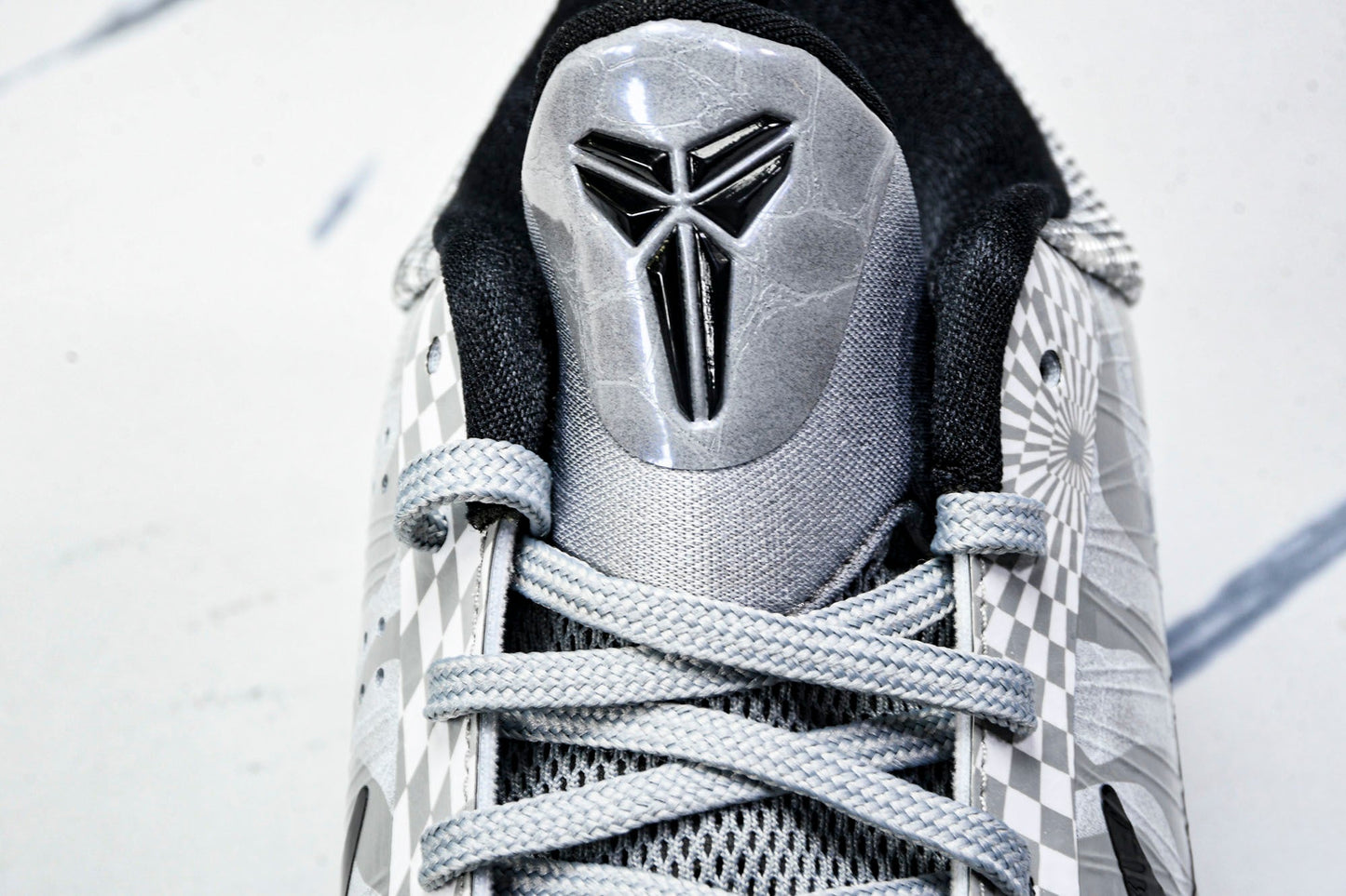 Kobe 5 Protro Demar Derozan PE 'Zebra'