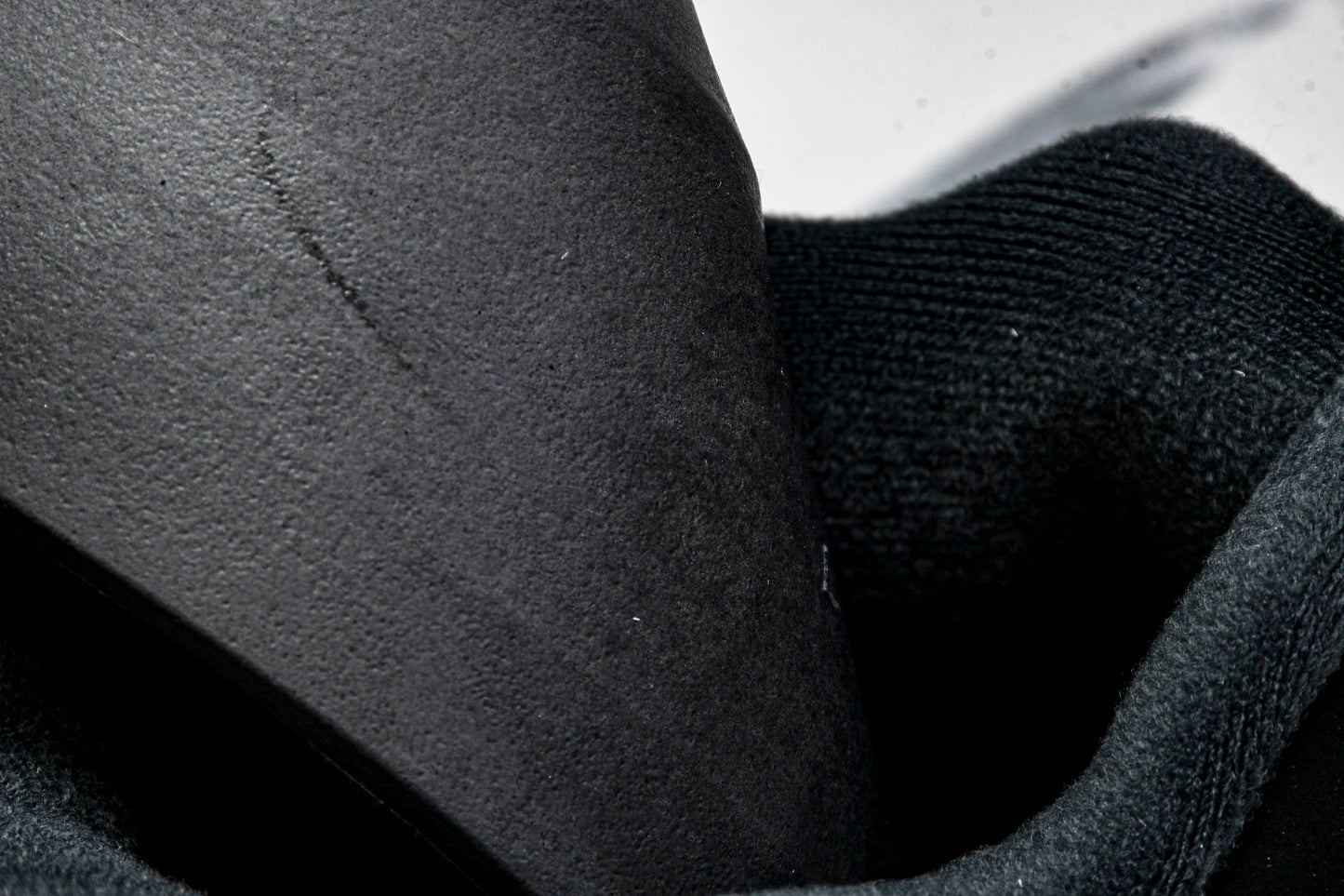 AJ4 Retro 'Black Cat' (2025)