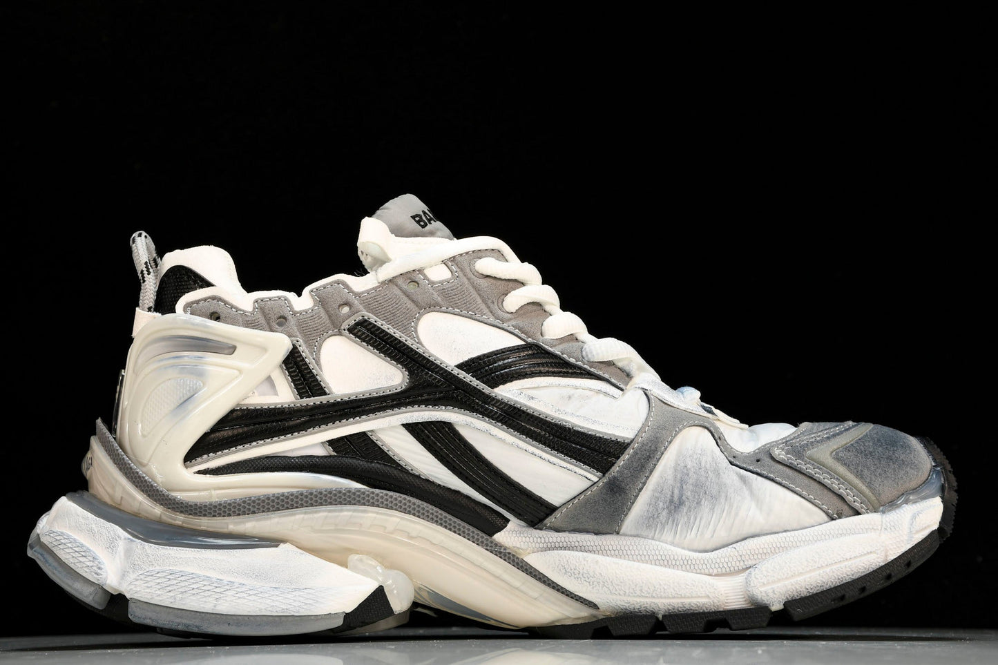 Runner 'White Black Grey'