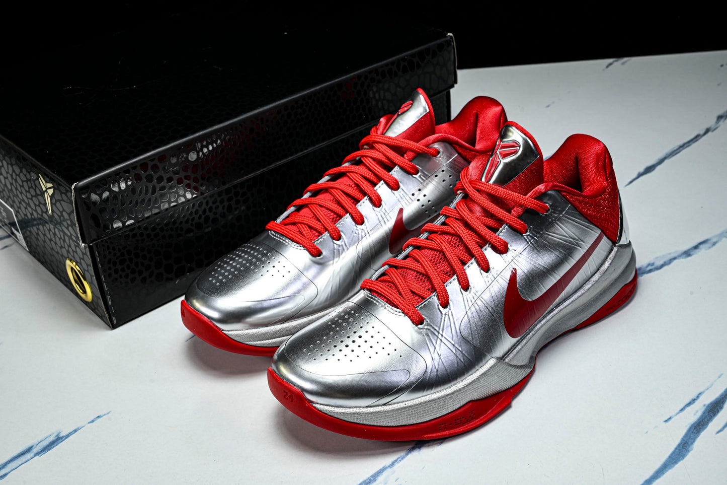 Kobe 5 Protro x Caitlin Clark 'Rookie of the Year'