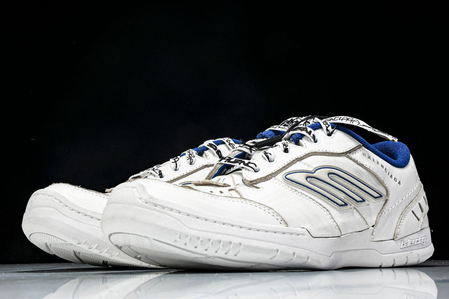 Вalenciaga Hamptons Worn-Out Sneaker 'White Blue'