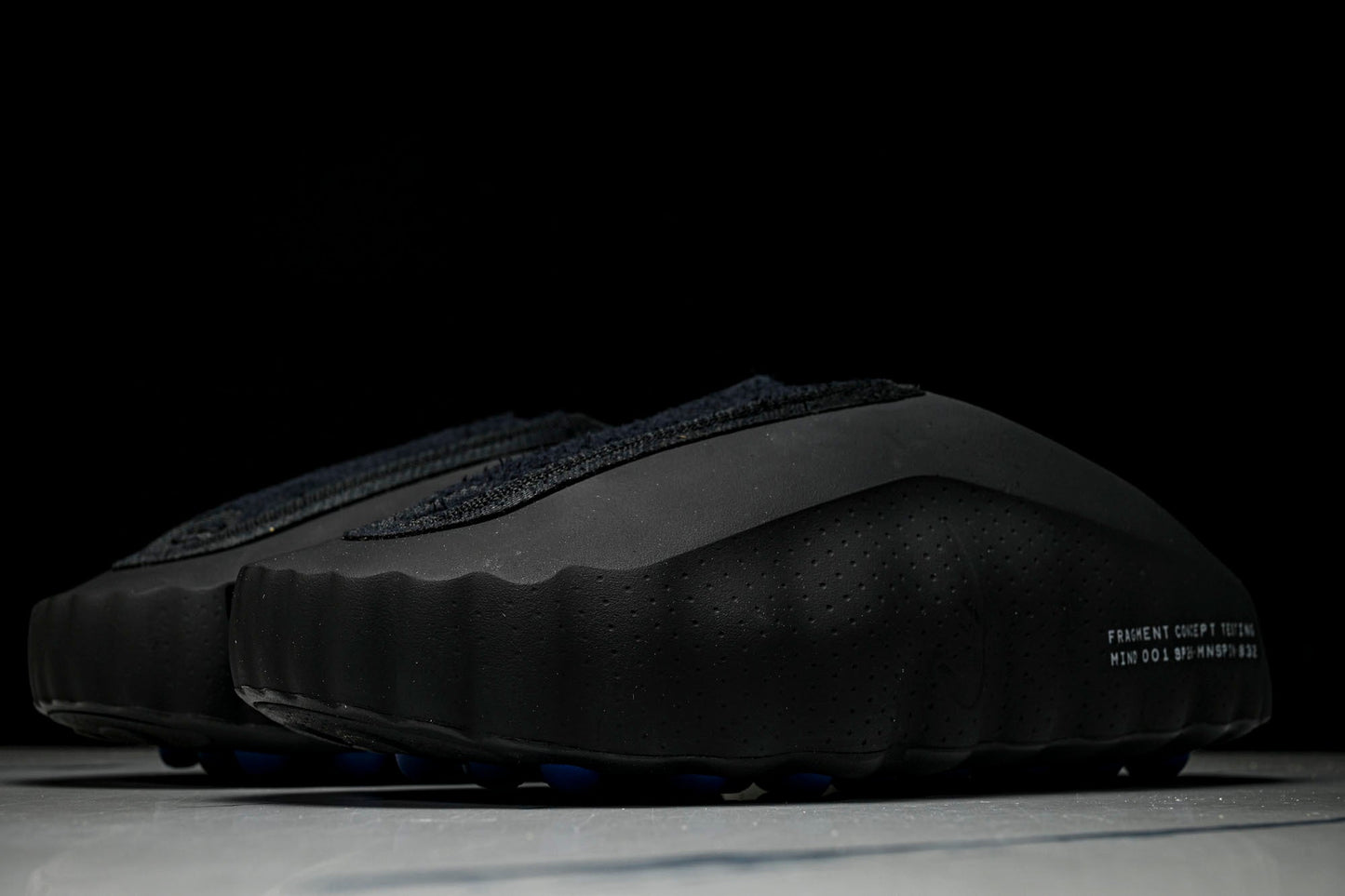 Fragment x Mind 001 Slide 'Black'