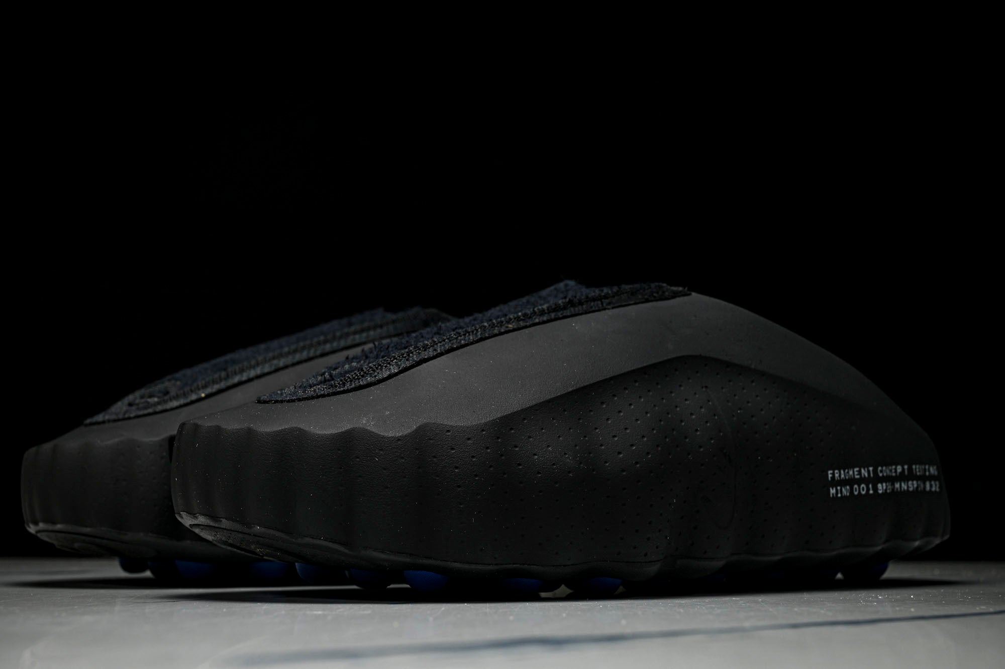 Fragment x Mind 001 Slide 'Black'