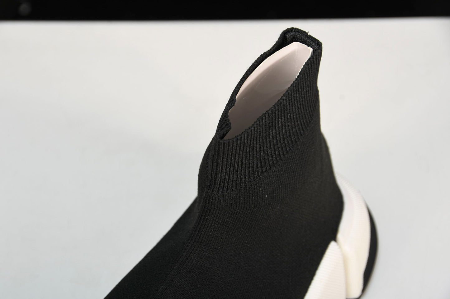 Speed 2.0 Trainers 'Black White' - UK 9 / US 10 / EU 43