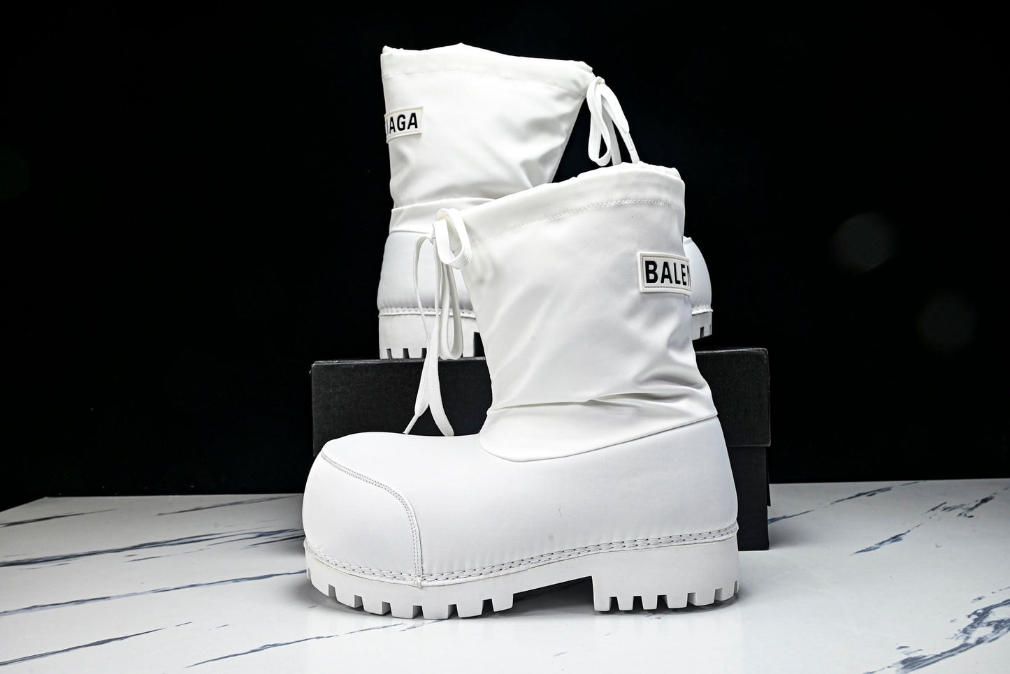 Вalenciaga Alaska Low Boot 'White'