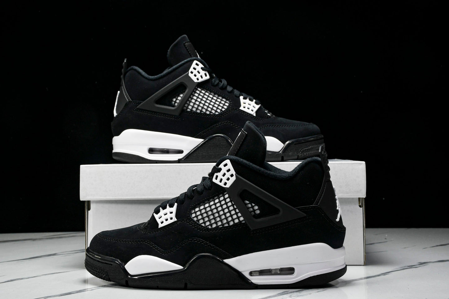 AJ4 Retro 'White Thunder' - UK W 3 (M 3.5) / US W 5.5 (M 4) / EU 36