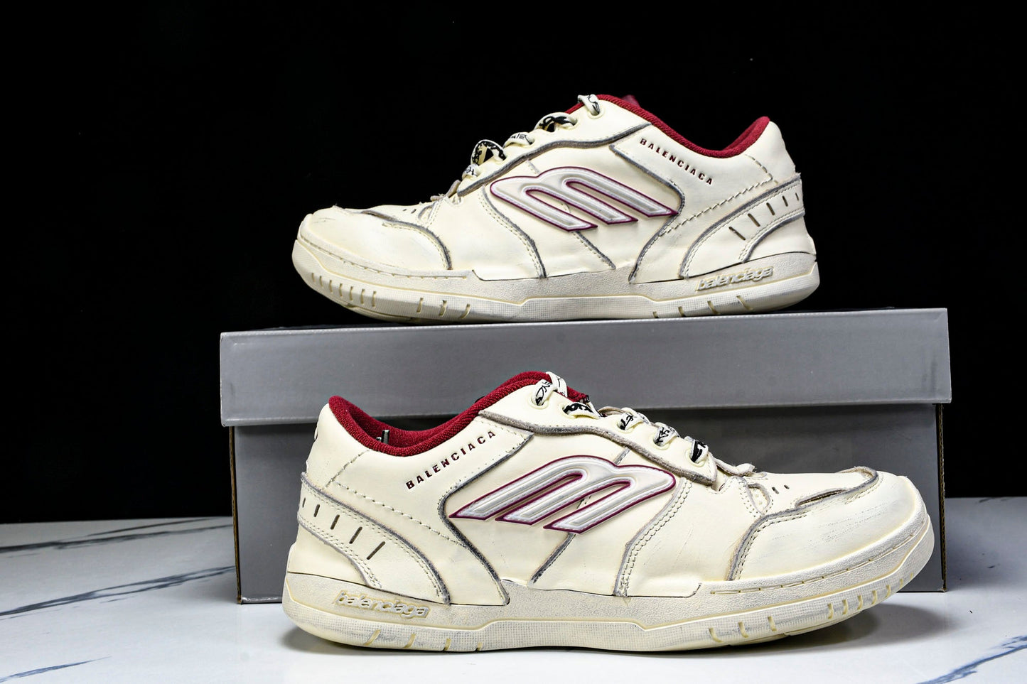 Вalenciaga Hamptons Worn-Out Sneaker 'Off-White Red'