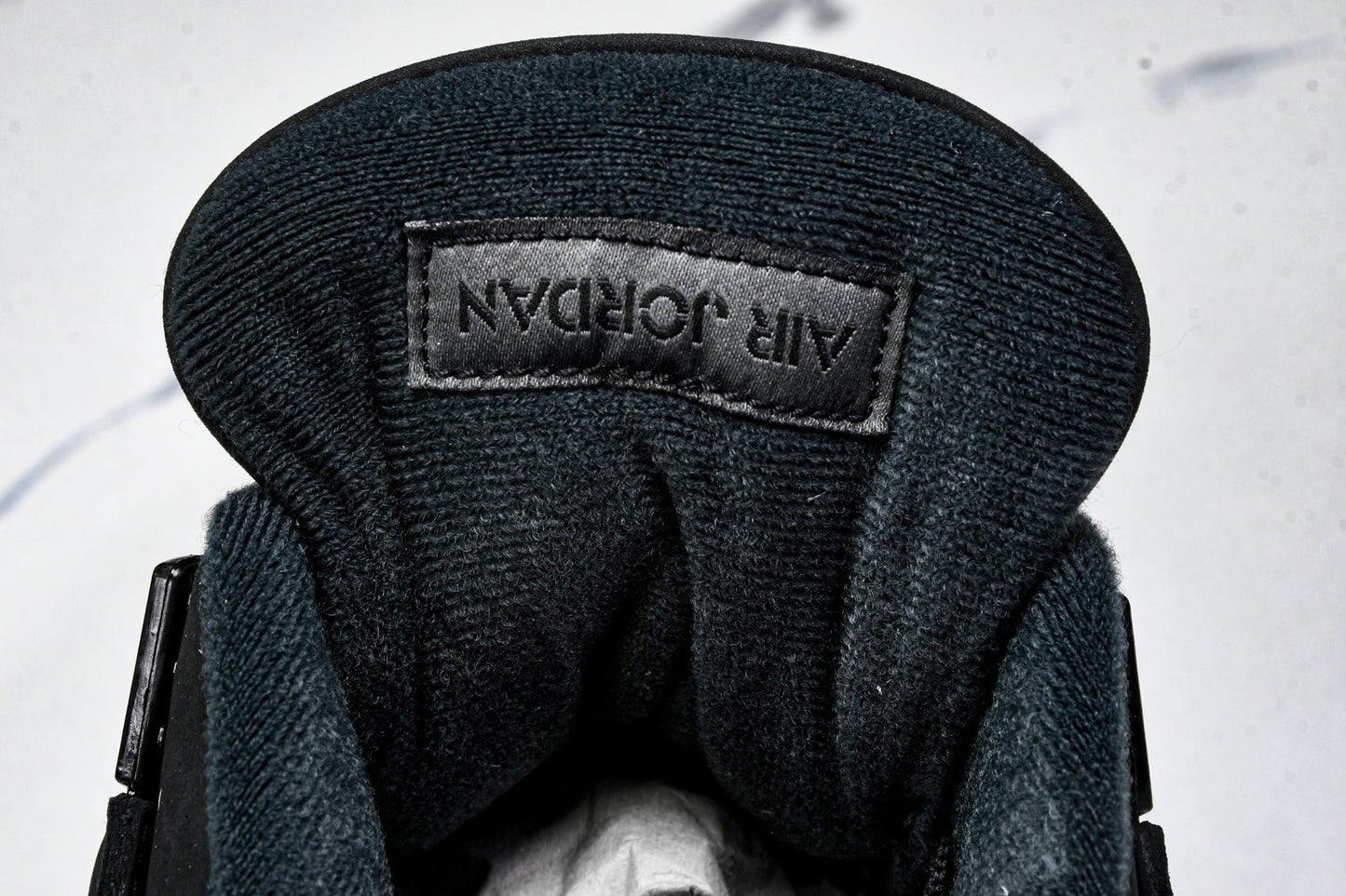 AJ4 Retro 'Black Cat' (2025)