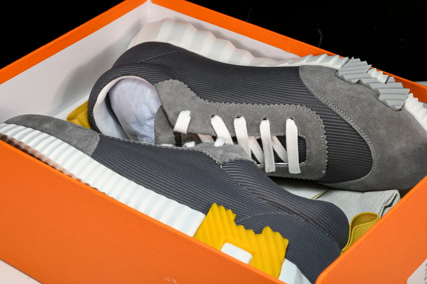 Нermès Bouncing Sneaker 'Gris Jaune'