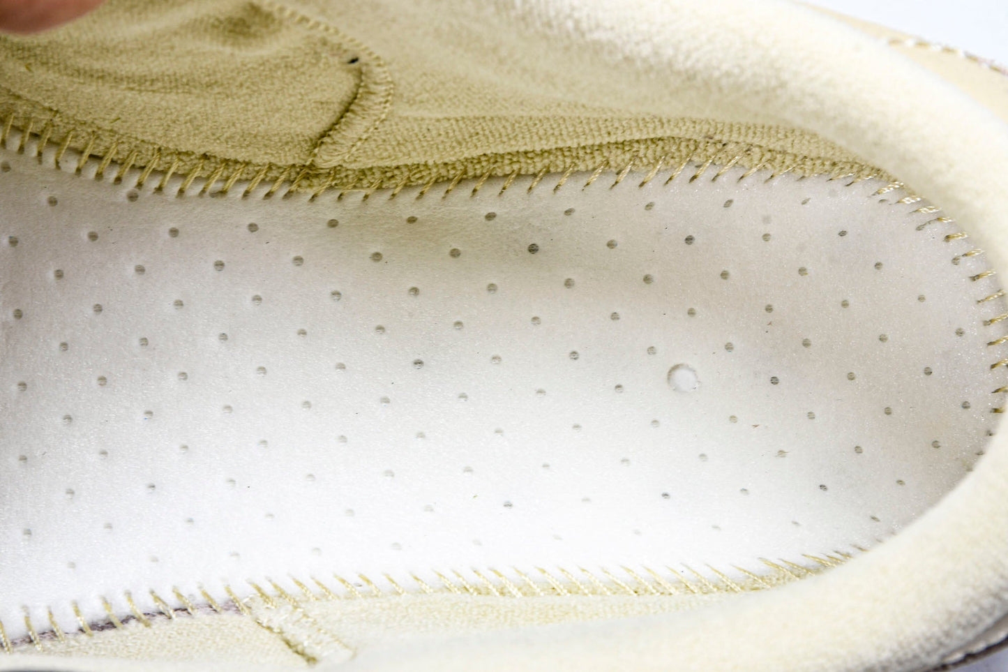 Вalenciaga Hamptons Worn-Out Sneaker 'Beige'