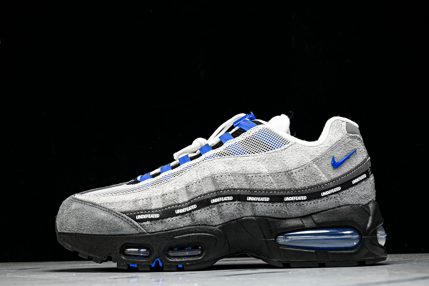 Undefeated x AM95 Geo Exclusive Pack 'Birmingham Hyper Cobalt'