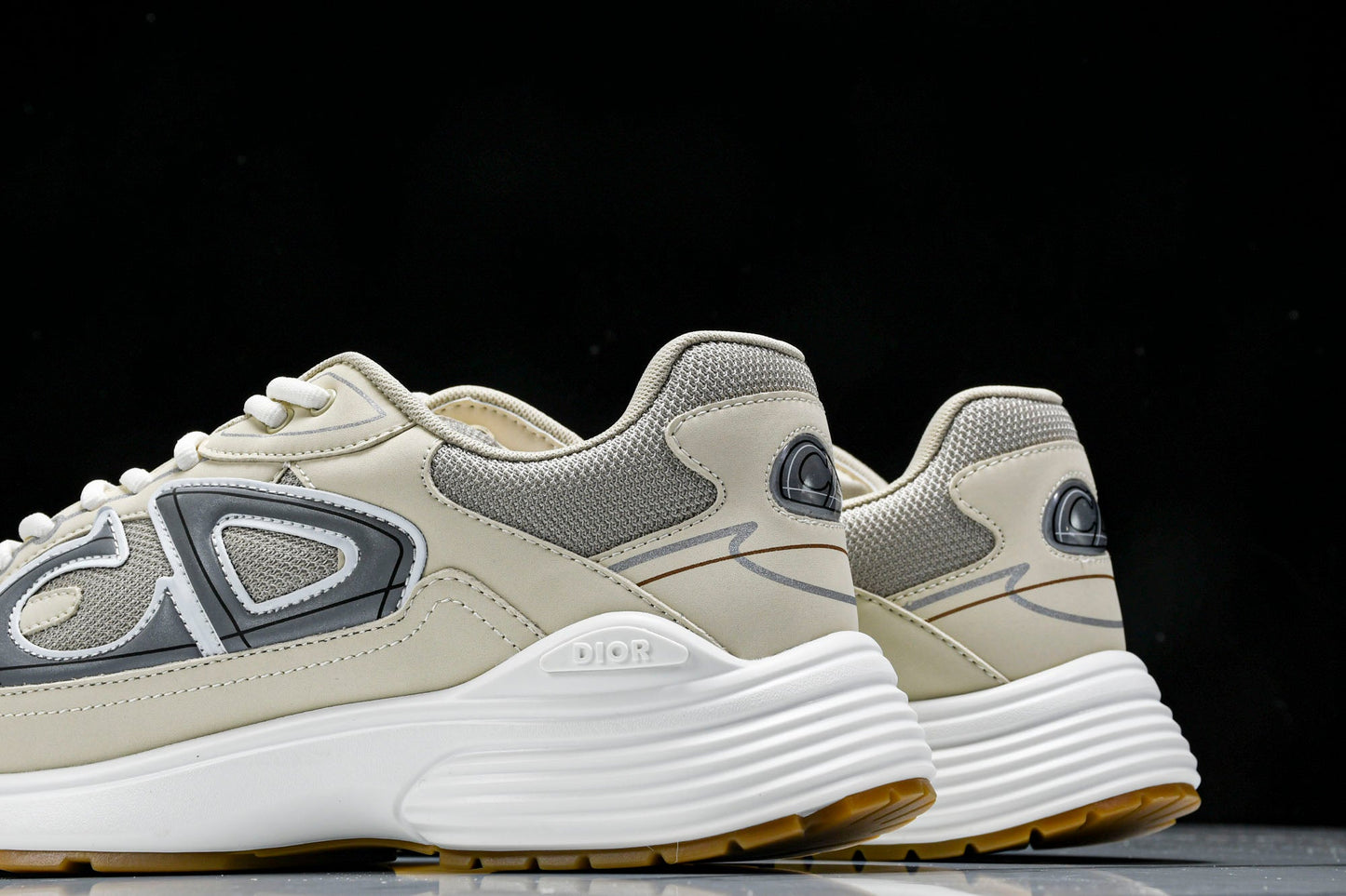 D1or B30 'Beige' - UK (W) 4 / US (W) 7 / EU 38