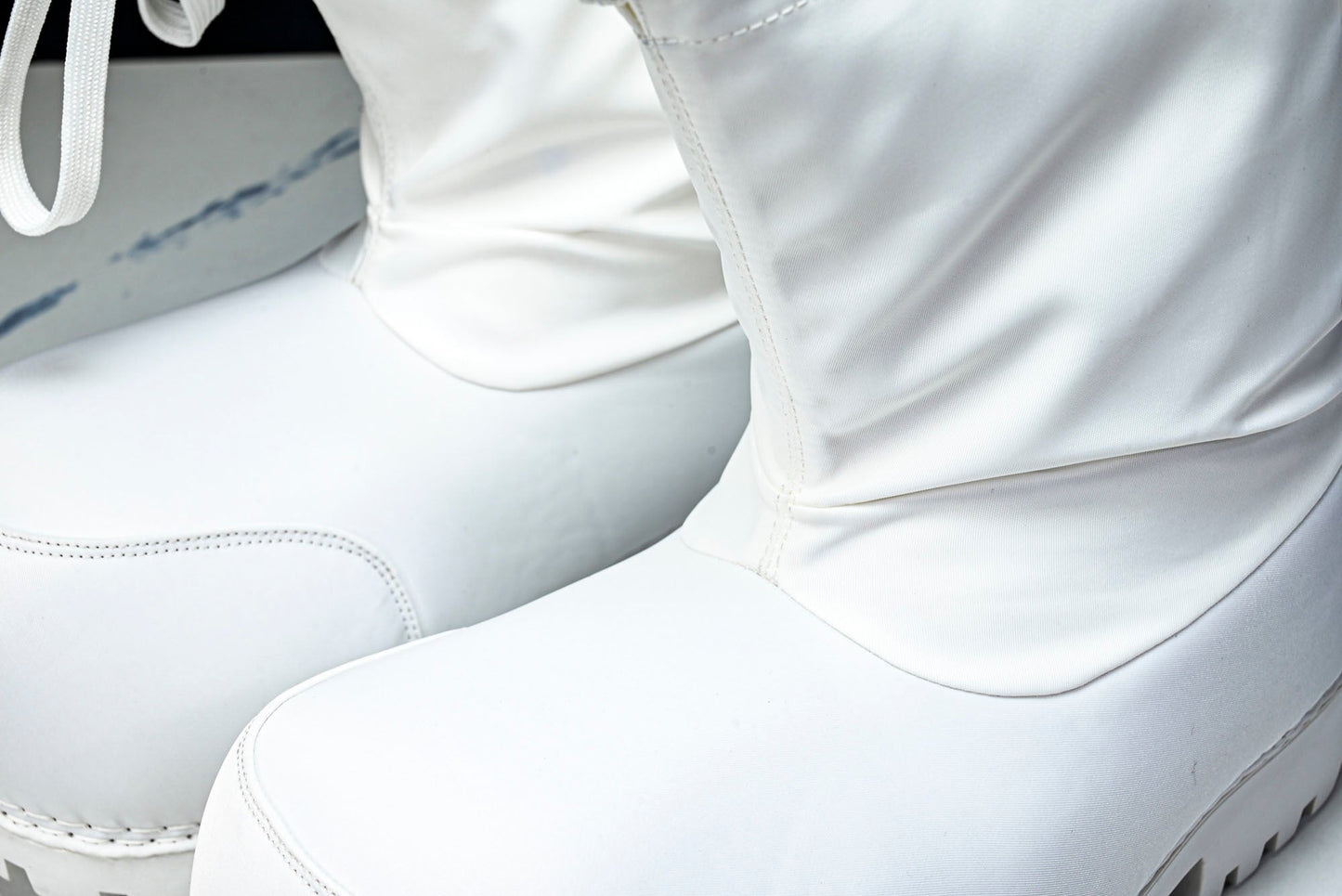 Вalenciaga Alaska Low Boot 'White'