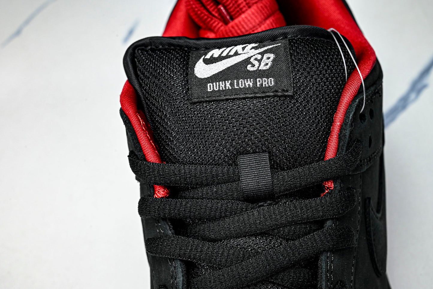 SB Dnk Low x Supreme 94 Black