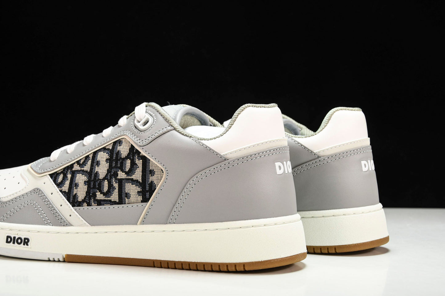 D1or B27 Low Oblique 'Grey White' - UK 9 / US 10 / EU 43