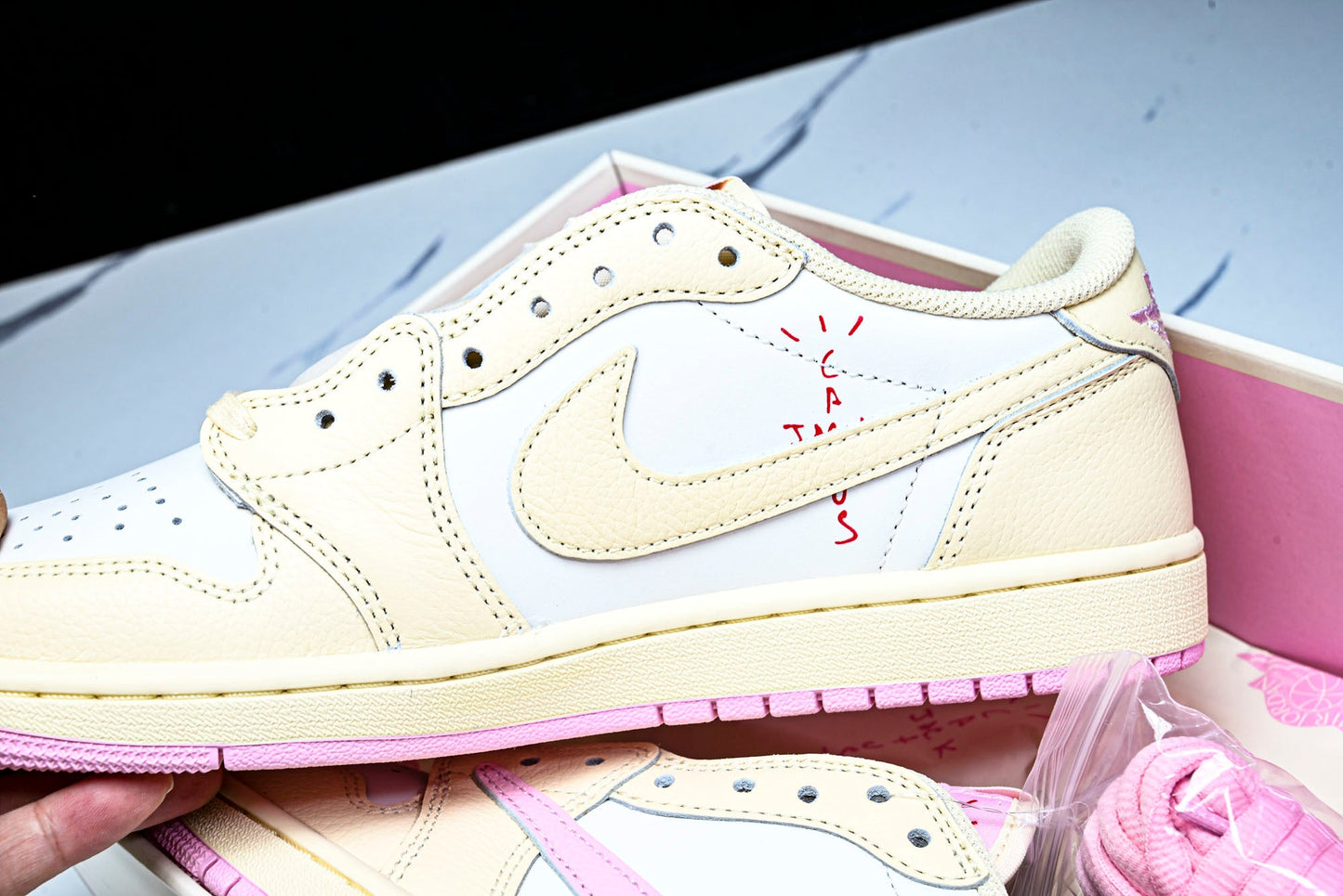 Travis Scott AJ1 Retro Low OG 'Muslin Shy Pink'