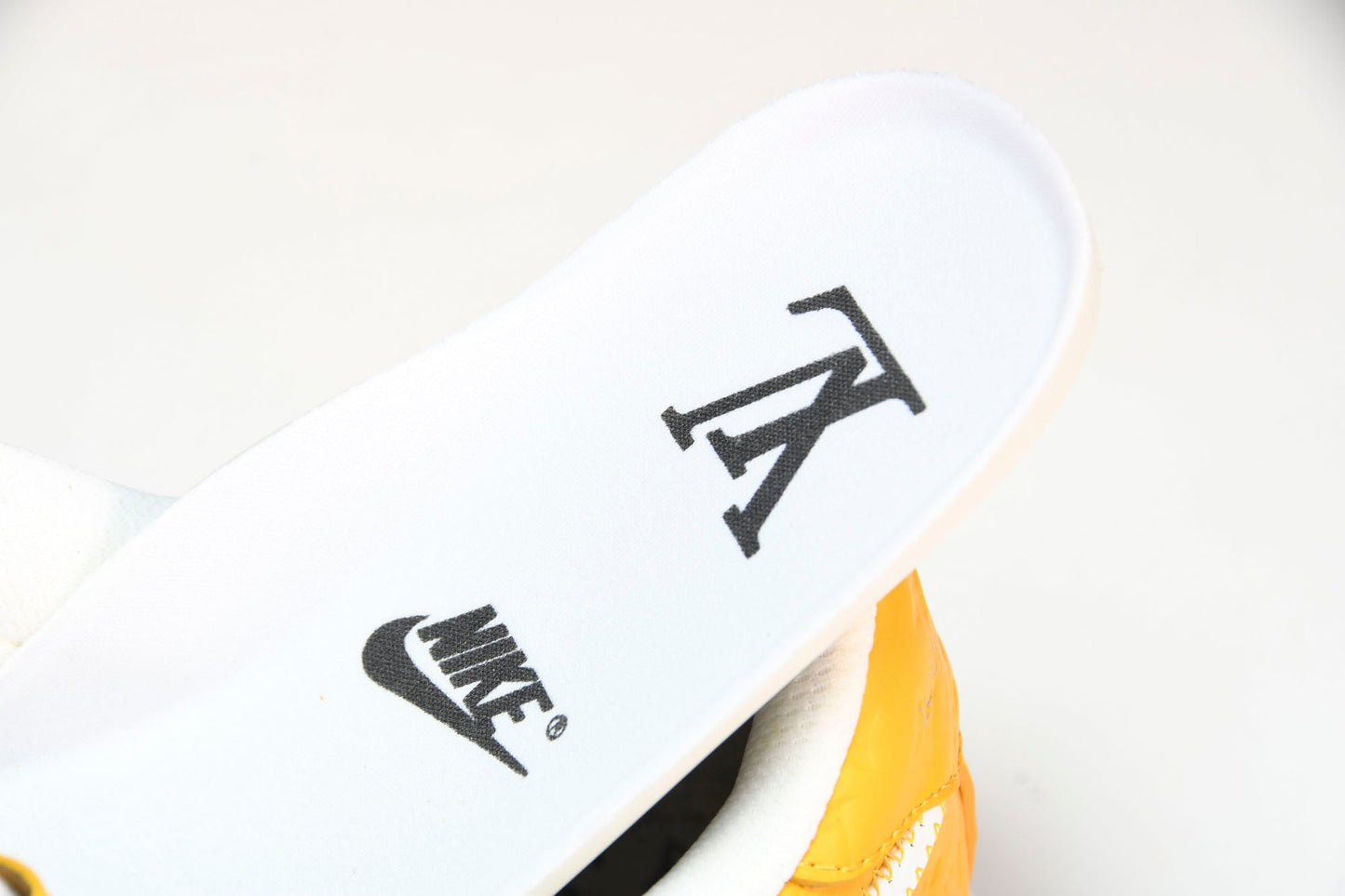 Louis Vuittоп x AF1 by Virgil Abloh 'Yellow' - UK 6 / US 7 / EU 41