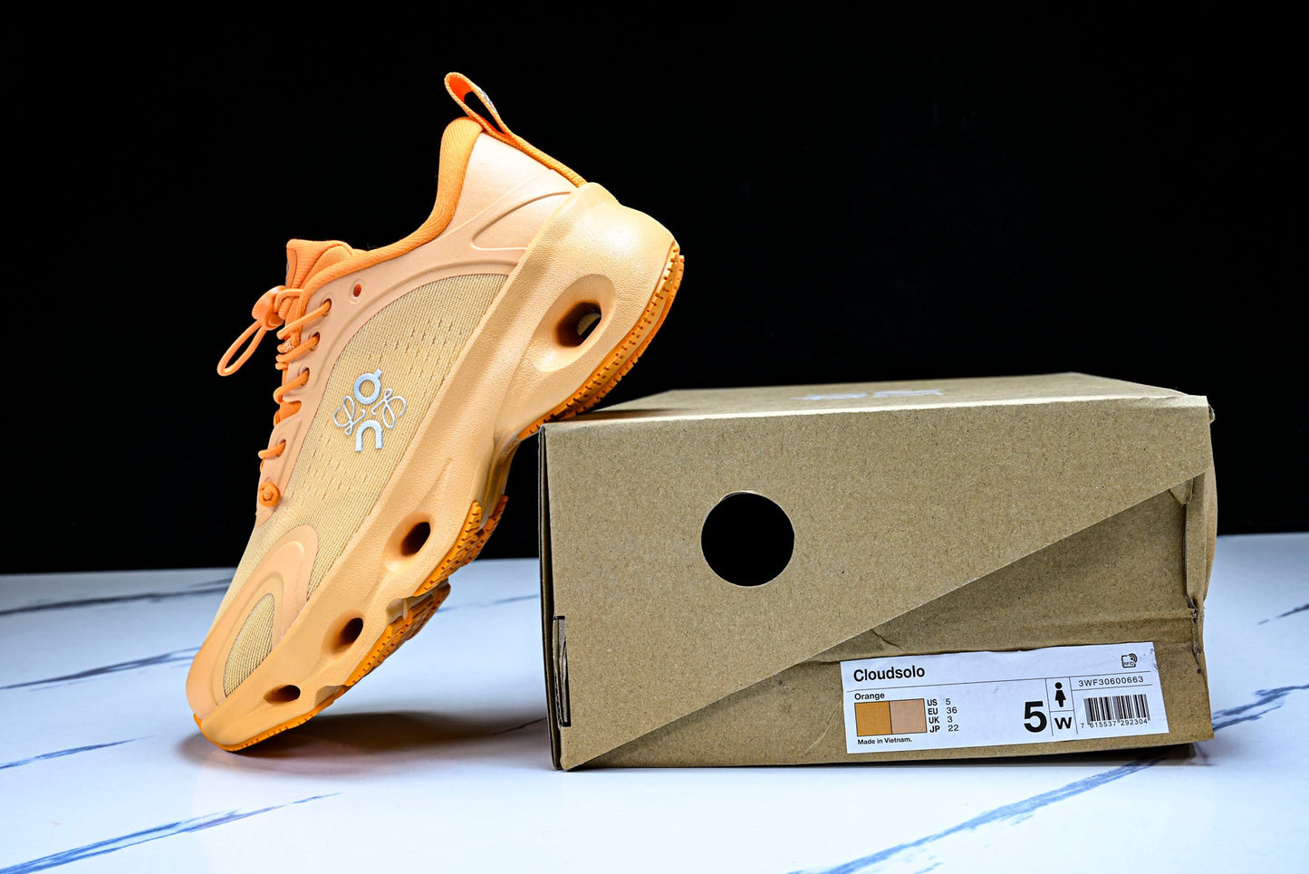 LOEWE × ON Cloudsolo 'Orange'