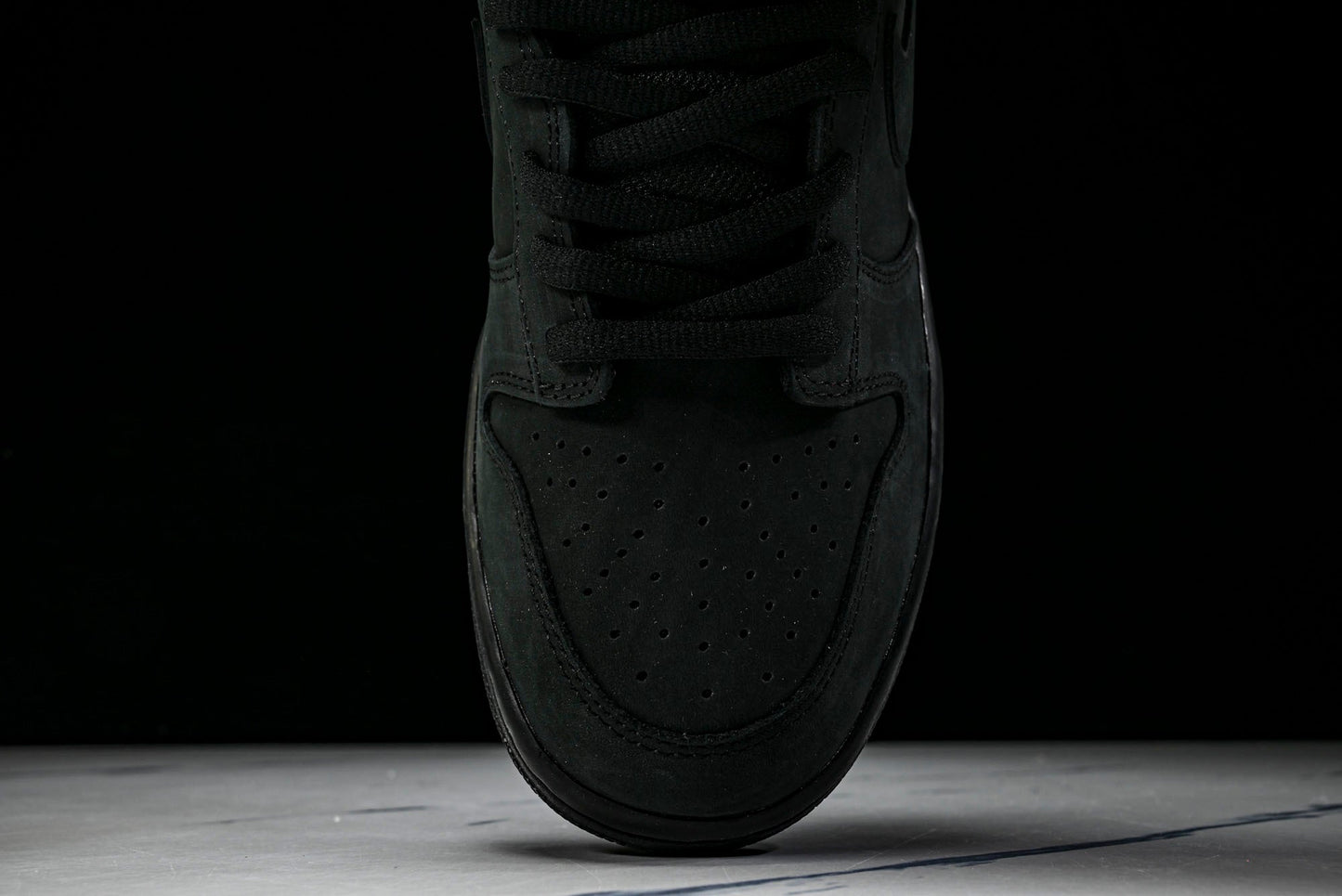 SB Dnk Low x Supreme 94 Black