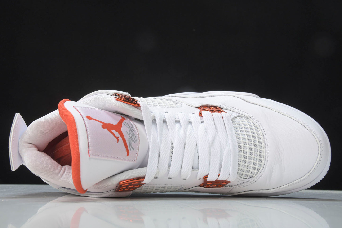 AJ4 Retro OG 'Orange Metallic' - UK 9.5 / US 10.5 / EU 44.5