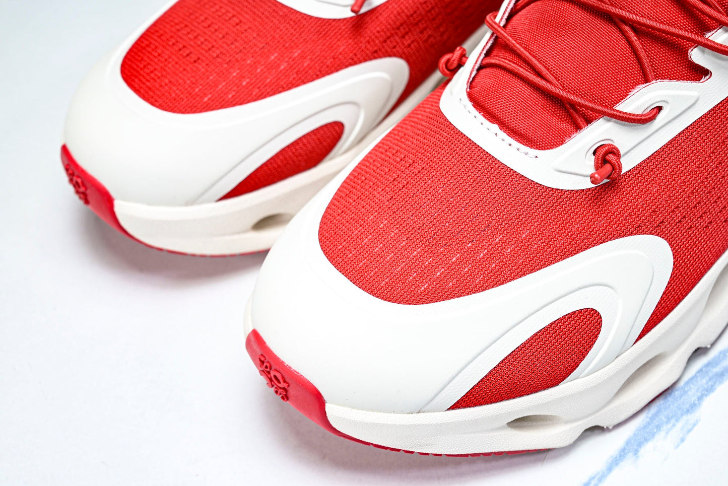LOEWE × ON Cloudsolo 'Red White'