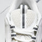 D1or B22 'White Beige Silver'