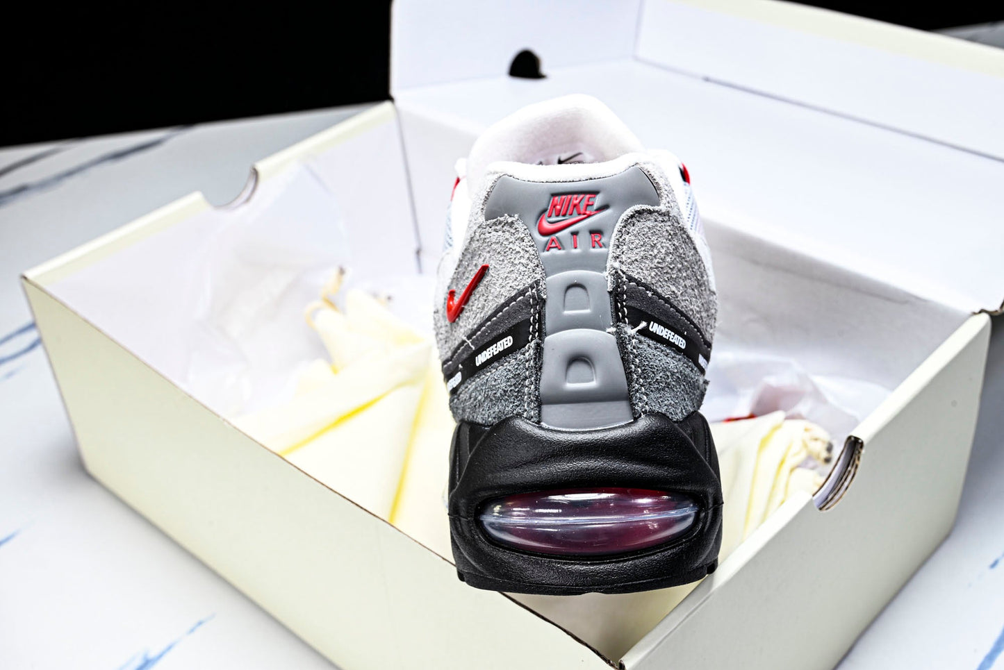 Undefeated x AM95 Geo Exclusive Pack 'Tokyo Bright Crimson'