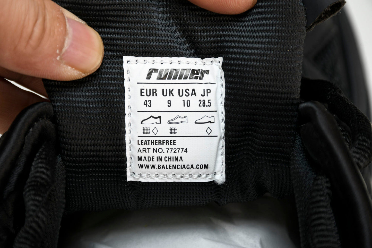 Runner 'Triple Black - Matte' - UK 10 / US 11 / EU 44