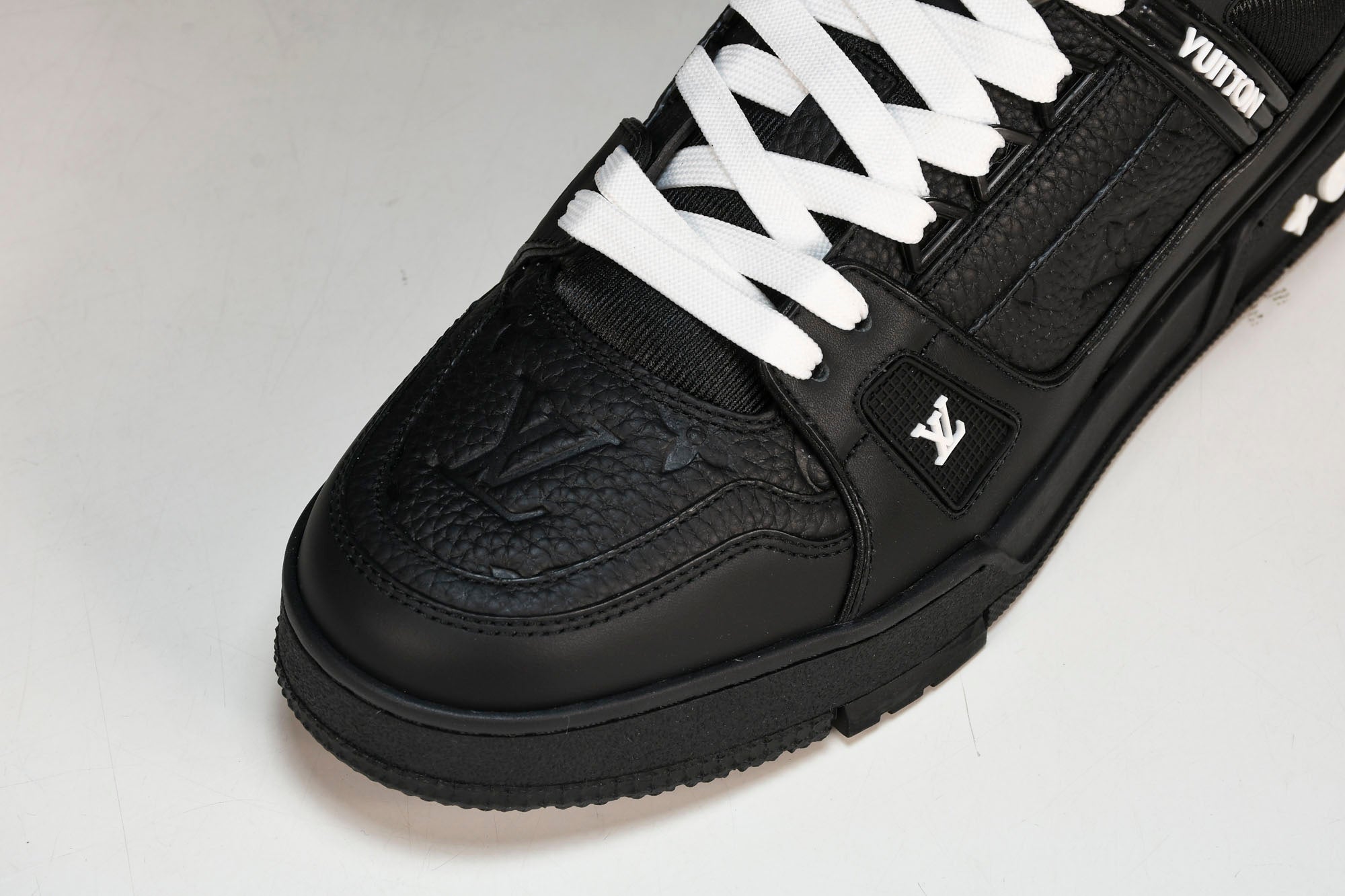 Louis Vuittоп Trainer Low 'Black Embossed' - UK 6 / US 7 / EU 40