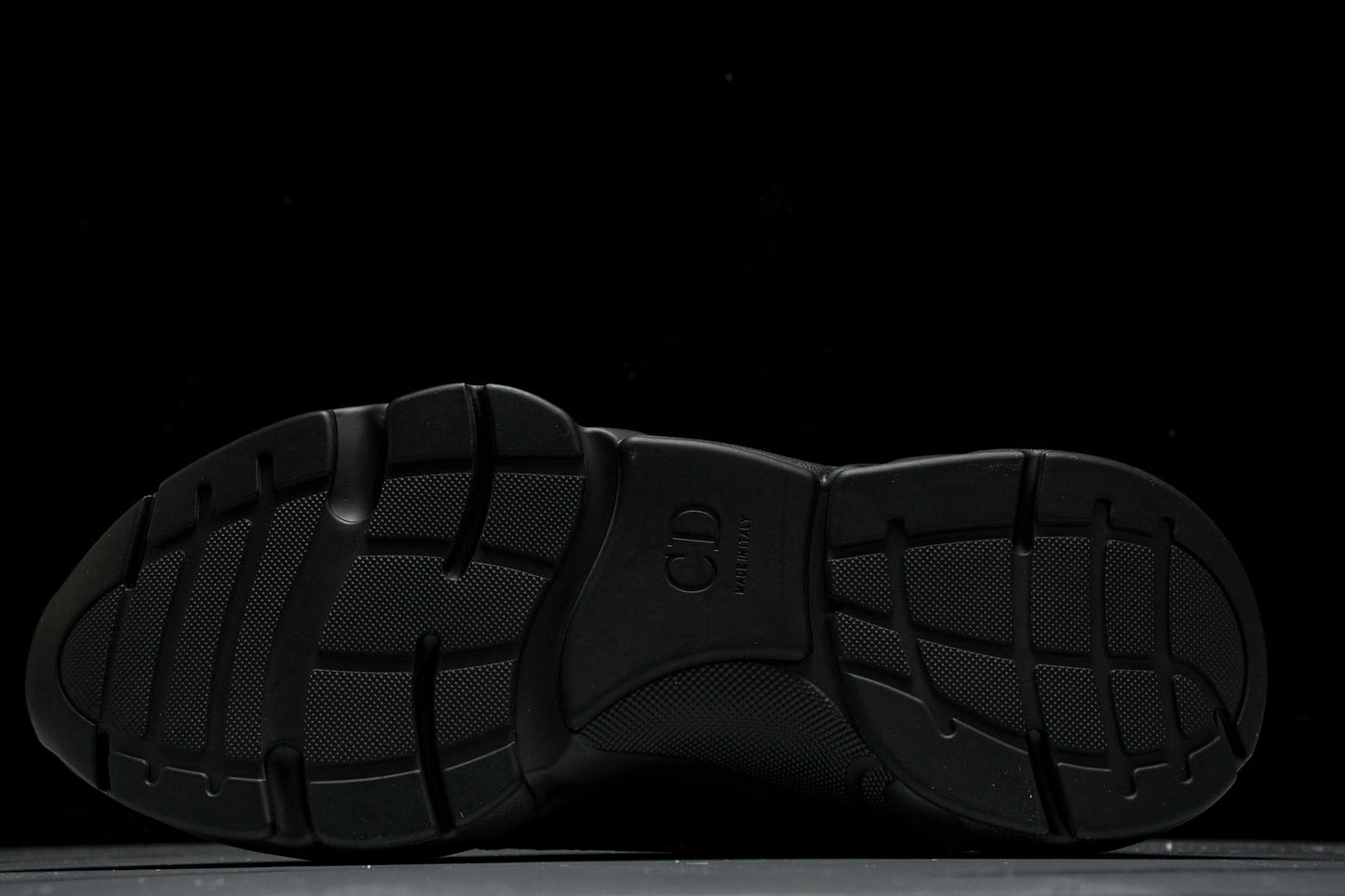 D1or B22 'Black Silver' - UK 10 / US 11 / EU 44