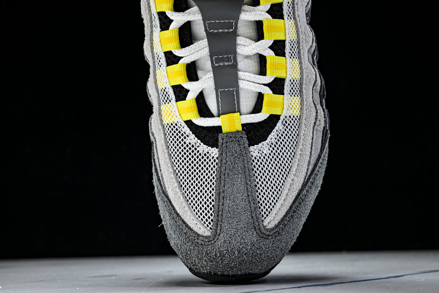 Undefeated x AM95 Geo Exclusive Pack 'Shanghai Opti Yellow'