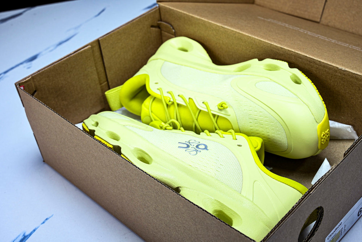 LOEWE × ON Cloudsolo 'Lime Green'